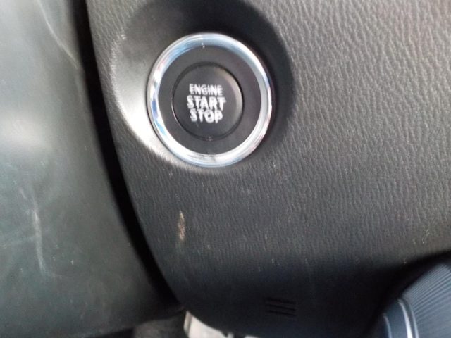 SUZUKI Ignis usata, con Hill holder