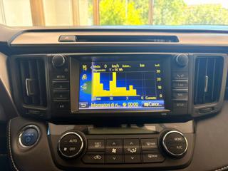 TOYOTA RAV 4 MY23 usata, con Autoradio digitale