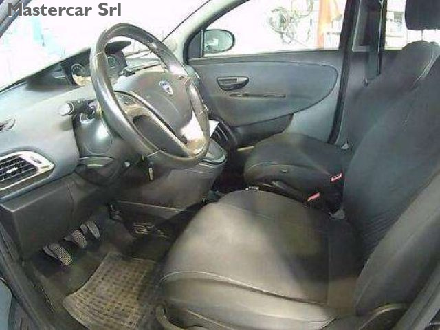 LANCIA Ypsilon usata, con Climatizzatore