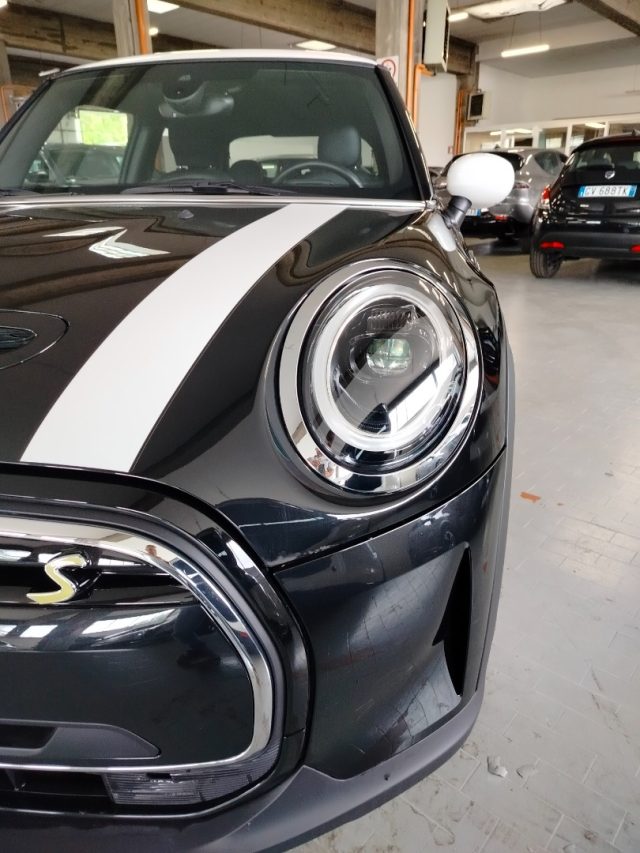 MINI Cooper SE usata, con Fari LED