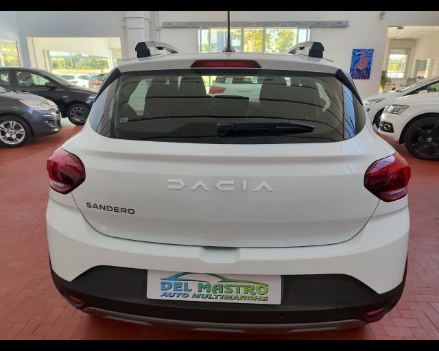 DACIA Sandero usata, con Autoradio