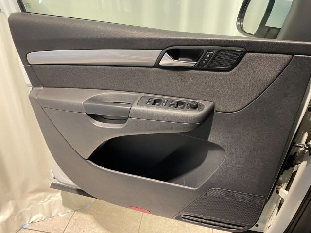 VOLKSWAGEN Sharan usata, con ESP