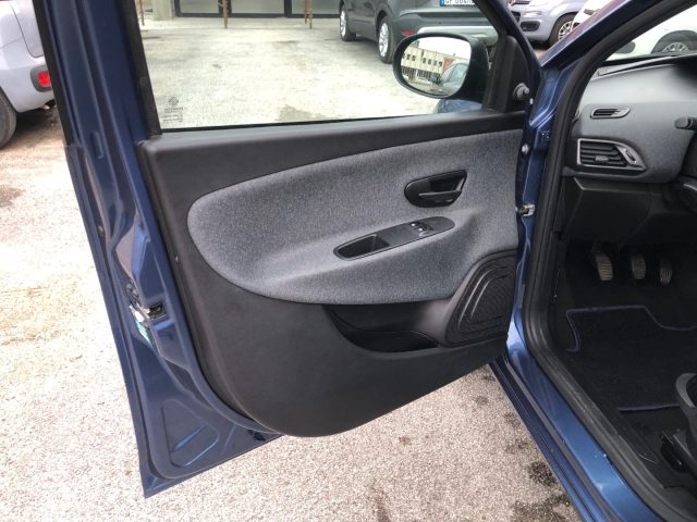 LANCIA Ypsilon usata, con Specchietti laterali elettrici