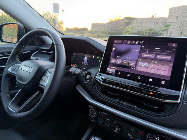 JEEP Compass usata, con Touch screen