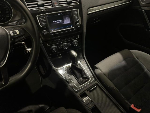 VOLKSWAGEN Golf usata, con Controllo automatico clima