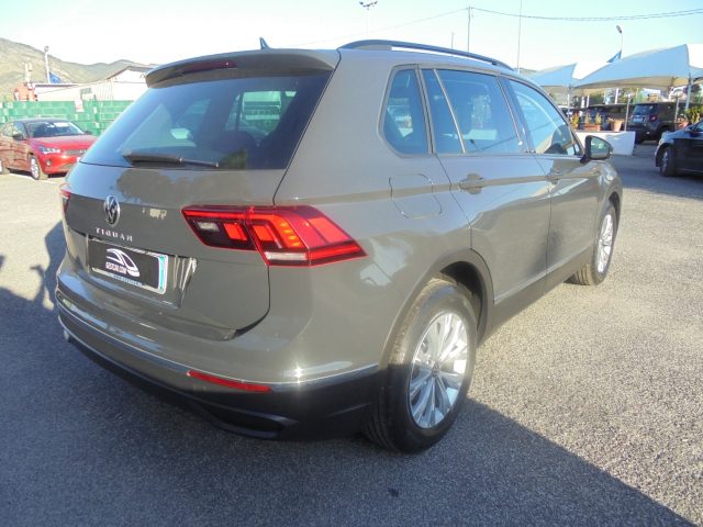 VOLKSWAGEN Tiguan usata, con Autoradio digitale