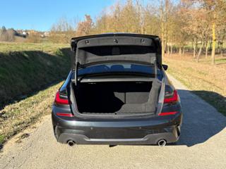 BMW 320 usata, con Bluetooth