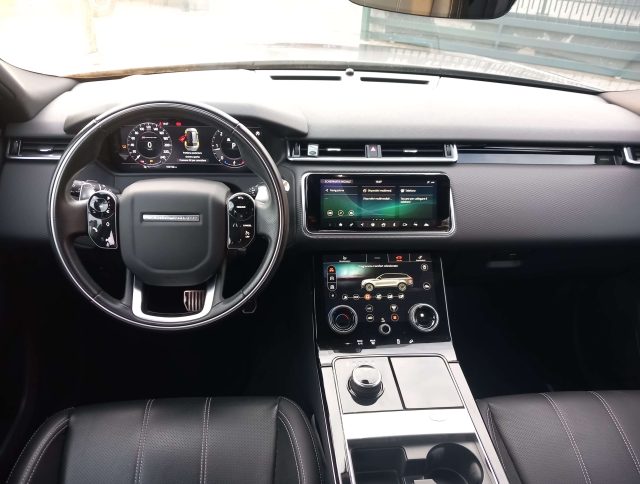 LAND ROVER Range Rover Velar usata, con Autoradio