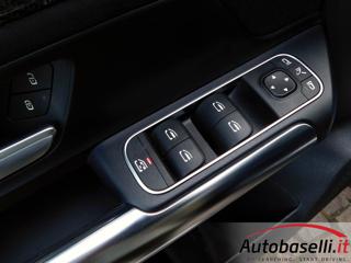 MERCEDES-BENZ GLA 200 usata, con Frenata d
