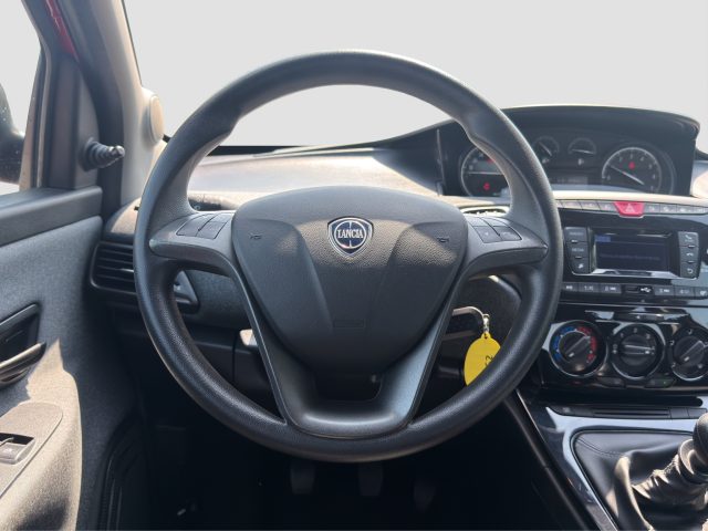 LANCIA Ypsilon usata 12