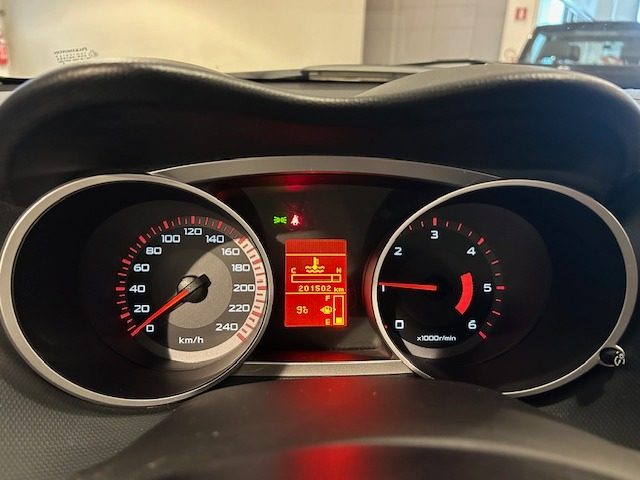 MITSUBISHI Outlander usata, con Boardcomputer