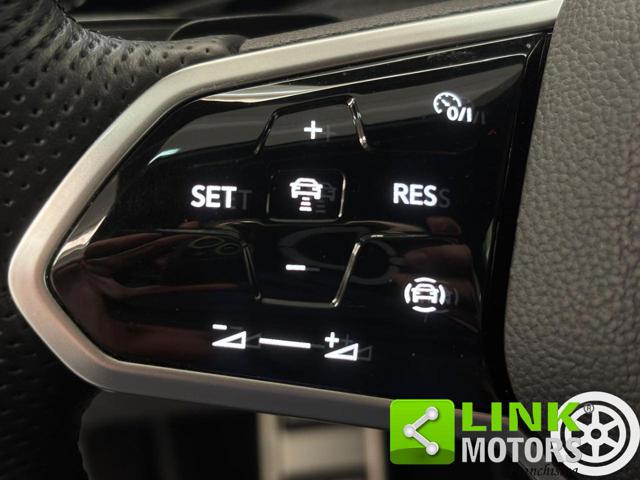 VOLKSWAGEN Golf usata, con Park Distance Control