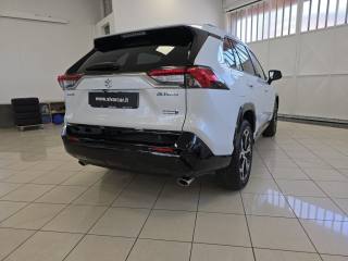 SUZUKI Across usata, con Autoradio