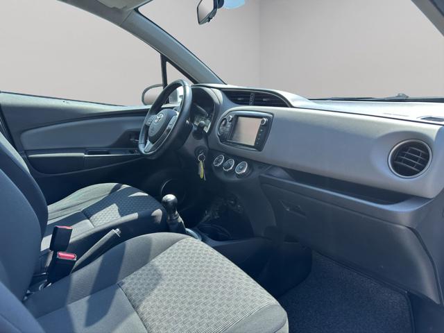 TOYOTA Yaris usata, con Volante in pelle