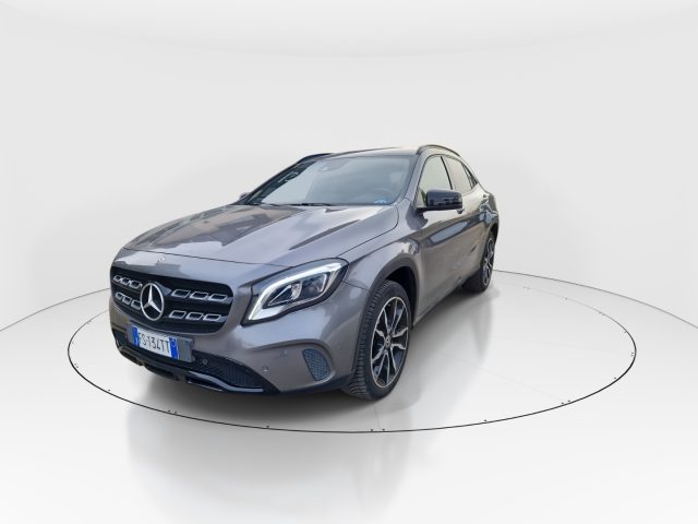 MERCEDES-BENZ GLA 200 usata, con Airbag Passeggero