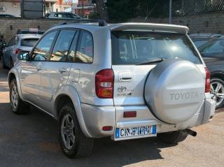 TOYOTA RAV 4 MY23 usata, con Autoradio