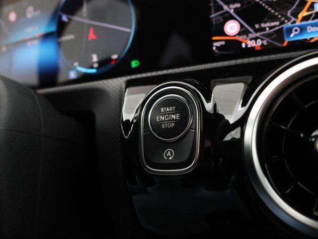 MERCEDES-BENZ A 200 usata 22