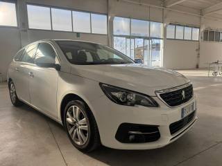 PEUGEOT 308 usata, con Airbag