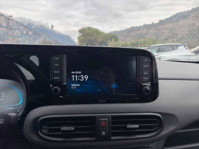 HYUNDAI i10 usata, con Volante multifunzione