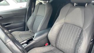 TOYOTA C-HR usata, con Autoradio