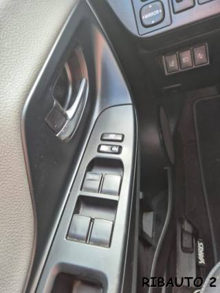 TOYOTA Yaris usata, con Controllo trazione
