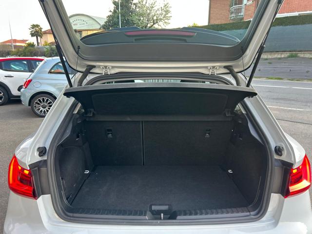AUDI A1 usata, con USB