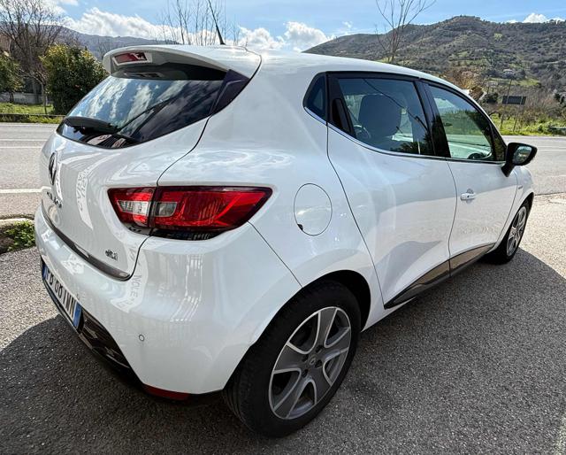 RENAULT Clio usata, con Alzacristalli elettrici