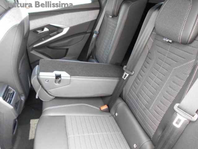 PEUGEOT 3008 usata, con Bracciolo