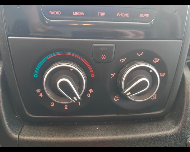 PEUGEOT Boxer usata, con Ruota di riserva