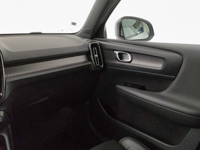 VOLVO XC40 usata, con Sedile posteriore sdoppiato