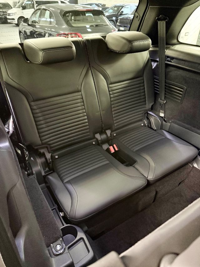 LAND ROVER Discovery usata, con Interni in pelle
