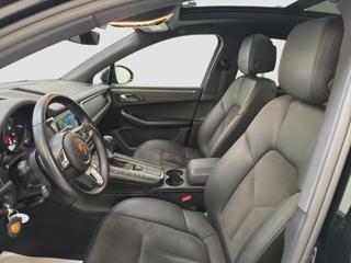 PORSCHE Macan usata, con Boardcomputer