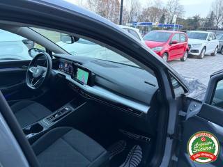 VOLKSWAGEN Golf usata, con ESP