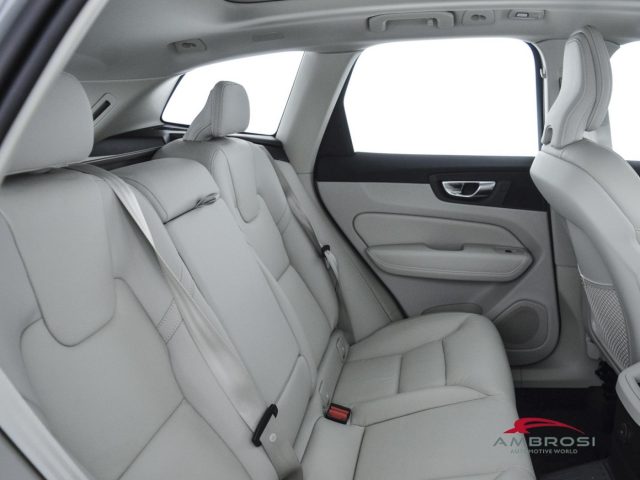 VOLVO XC60 usata 10