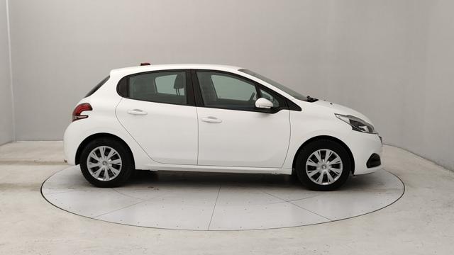 PEUGEOT 208 usata, con Autoradio