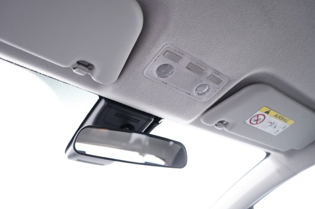 TOYOTA Yaris usata, con Controllo elettronico della corsia