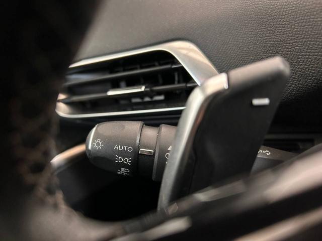 PEUGEOT 3008 usata, con Park Distance Control