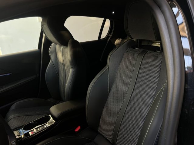 PEUGEOT 208 usata, con Vivavoce