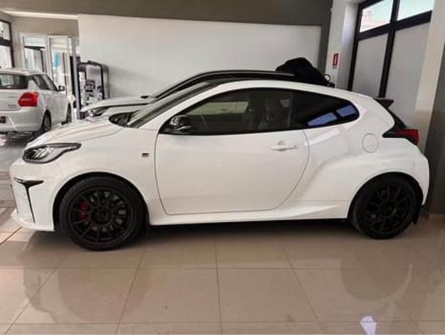 TOYOTA Yaris usata, con Airbag Passeggero