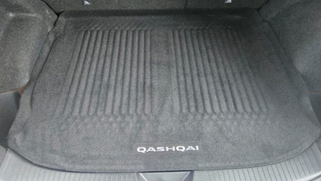 NISSAN Qashqai usata, con Vetri oscurati