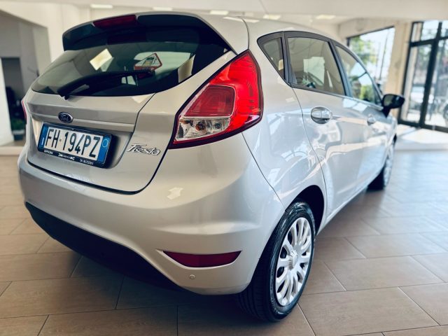 FORD Fiesta usata, con Chiusura centralizzata