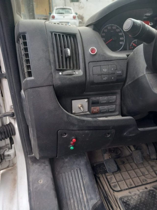 PEUGEOT Boxer usata 11