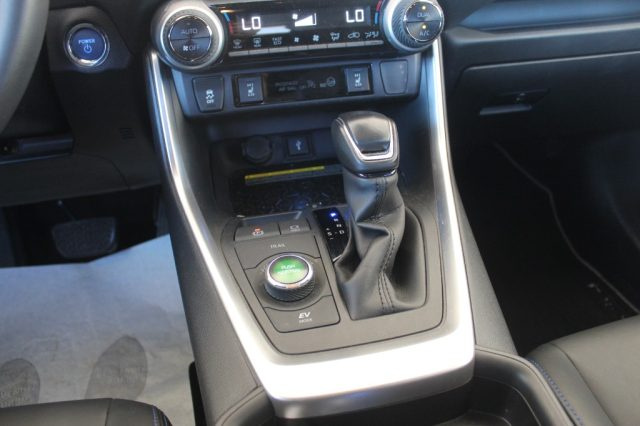TOYOTA RAV 4 usata, con Bluetooth