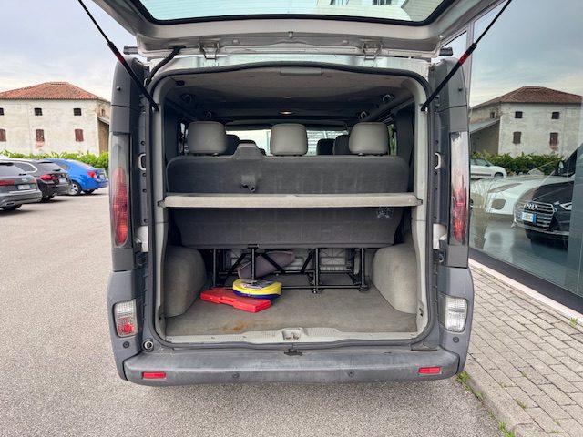 RENAULT Trafic usata, con Lettore CD