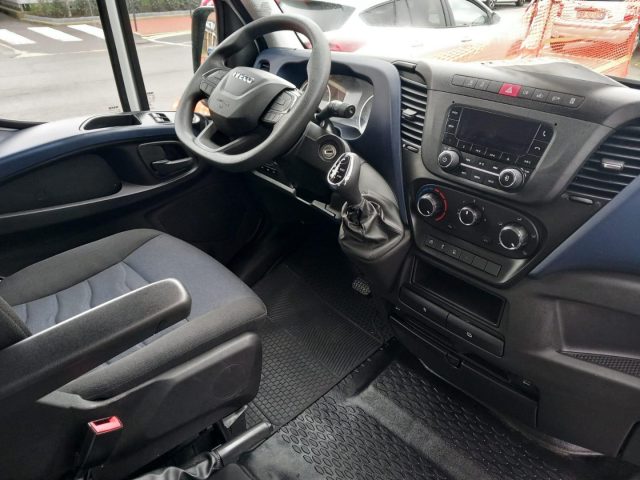 IVECO Daily usata 9