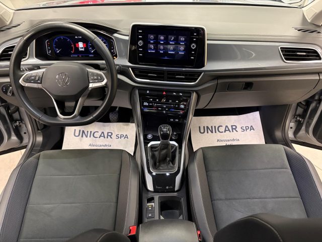 VOLKSWAGEN T-Roc usata, con USB