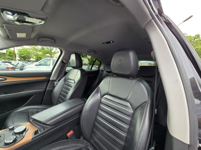ALFA ROMEO Stelvio usata, con Autoradio