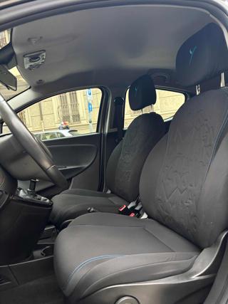 LANCIA Ypsilon usata, con Autoradio