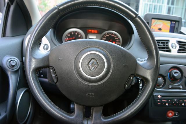 RENAULT Clio usata, con Servosterzo