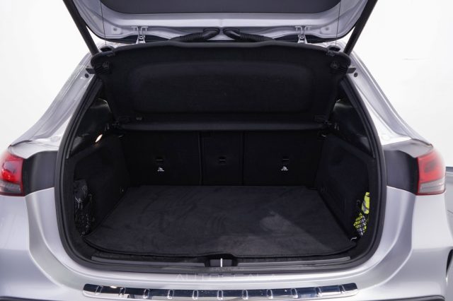 MERCEDES-BENZ GLA 200 usata 38